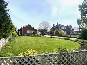 Front Garden/Driveway- click for photo gallery